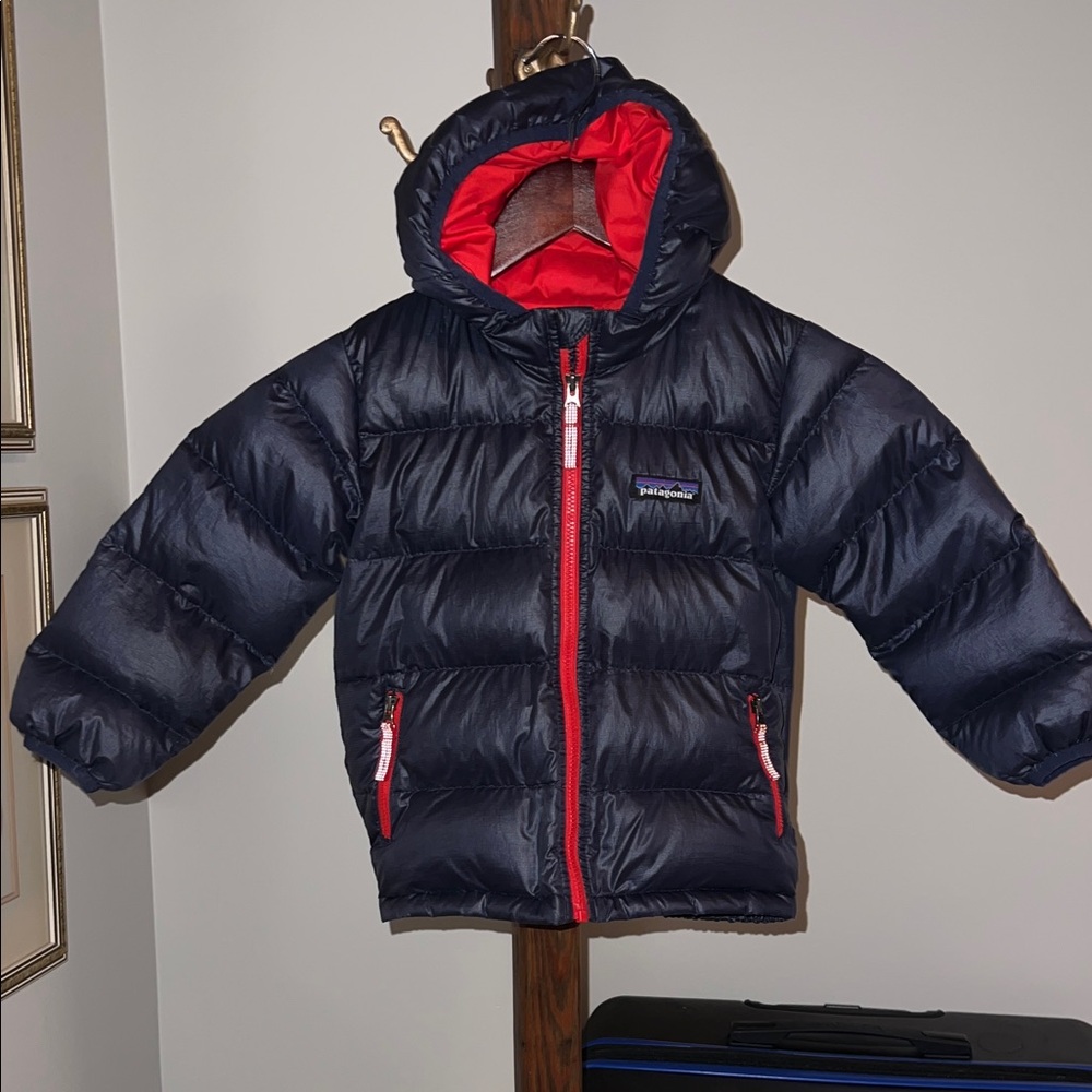 Patagonia hi-loft Navy 2T Down Jacket - amazing condition!!
